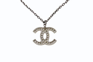 極美品 CHANEL シャネル クリアラインストーンココマークネックレス 05P刻印 重量約8.7g メタル レジン シルバー 中古 4b001063