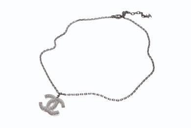 極美品 CHANEL シャネル クリアライトストーンココマークネックレス 06V刻印 重量約4.5 シルバー メタル ラインストーン 中古 4b001066