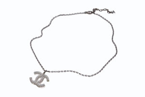 極美品 CHANEL シャネル クリアライトストーンココマークネックレス 06V刻印 重量約4.5 シルバー メタル ラインストーン 中古 4b001066