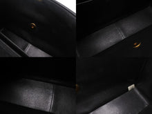 Load image into Gallery viewer, 極美品 CHANEL シャネル マドモアゼル ショルダーバッグ シングルフラップ ダブルチェーン キャビアスキン ブラック ゴールド金具 3番台 中古 4b001079