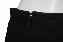 Load image into Gallery viewer, 極美品 BALENCIAGA バレンシアガ スカート 203986 サイズ36 レーヨン ナイロン キュプラ ブラック フランス製 中古 4b001084