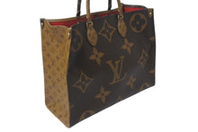 Load image into Gallery viewer, 極美品 LOUIS VUITTON ルイヴィトン モノグラム ジャイアント リバース オンザゴーMM トートバッグ M45321 ブラウン 中古 4b001190
