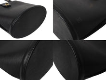 Load image into Gallery viewer, LOUIS VUITTON ルイヴィトン LV クリュニー ショルダーバッグ M52252 エピレザー ブラック ゴールド金具 美品 中古 4b001203