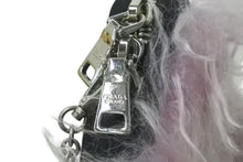 Load image into Gallery viewer, 極美品 PRADA プラダ ファー ショルダーバッグ トライアングルロゴ イタリア製 ナイロン ピンク ブラック シルバー金具 中古 4b001223