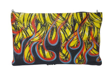 Load image into Gallery viewer, 極美品 PRADA プラダ クラッチバッグ ファイヤーパターン バナナ 1BF060 レザー イエロー レッド ブラック シルバー金具 中古 4b001224