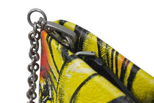 Load image into Gallery viewer, 極美品 PRADA プラダ クラッチバッグ ファイヤーパターン バナナ 1BF060 レザー イエロー レッド ブラック シルバー金具 中古 4b001224