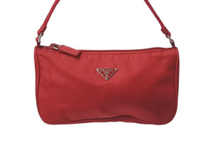 PRADA プラダ アクセサリーポーチ トライアングルロゴ 三角ロゴプレート ナイロン レッド シルバー金具 美品 中古 4b001233