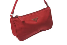 Load image into Gallery viewer, PRADA プラダ アクセサリーポーチ トライアングルロゴ 三角ロゴプレート ナイロン レッド シルバー金具 美品 中古 4b001233