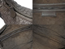 Load image into Gallery viewer, BOTTEGAVENETA ボッテガヴェネタ イントレチャート ホーボー ハンドバッグ イタリア製 レザー シルバー金具 ベージュ 美品 中古 4b001266