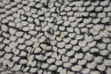 Load image into Gallery viewer, BOTTEGAVENETA ボッテガヴェネタ ミニスカート 813032 サイズ34 ウール ナイロン モヘヤ ホワイト ブラック 美品 中古 4b001283