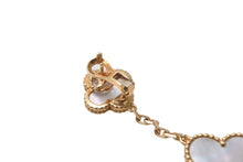 Load image into Gallery viewer, 極美品 Van Cleef&amp;Arpels ヴァンクリーフ&amp;アーペル マジック アルハンブラ イヤリング ピアス モチーフ VCARD78800 18k 15.1g ゴールド 中古 4b001290