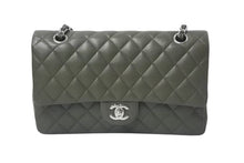 Load image into Gallery viewer, 極美品 CHANEL シャネル マトラッセ25 Wフラップ Wチェーンショルダーバッグ 14番台 キャビアスキン カーキ 中古 4b001322
