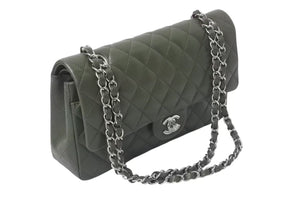 極美品 CHANEL シャネル マトラッセ25 Wフラップ Wチェーンショルダーバッグ 14番台 キャビアスキン カーキ 中古 4b001322