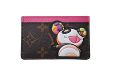 Load image into Gallery viewer, LOUIS VUITTON ルイヴィトン LV×TM カードケース ポルト カルト サーンプル モノグラム パンダ M13439 ブラウン ピンク 美品 中古 4b001327