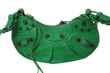 Load image into Gallery viewer, 極美品 BALENCIAGA バレンシアガ ショルダーバッグ 671309 ル カゴールXS グリーン レザー アンティークシルバー金具 中古 4b001471