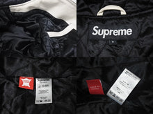 Load image into Gallery viewer, 極美品 Supreme シュプリーム Court Cards Hooded Leather Jacket レザージャケット トランプ サイズS 16FW ホワイト ラムレザー 中古 4b001488
