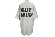 Load image into Gallery viewer, VINTAGE ヴィンテージ GOT MILK? 半袖Tシャツ サイズL アダルトプリント アイボリー ギルダン 広告 美品 中古 4b001529