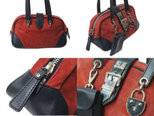 Load image into Gallery viewer, MIU MIU ミュウミュウ ヴィンテージボストンバッグ ハンドバッグ レザー スエード レッド ブラック シルバー金具 美品 中古 4b001611
