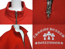 Load image into Gallery viewer, 極美品 CHROME HEARTS クロムハーツ SAILIN ON 1 2 ZIP ハーフジップスウェット サイズXL セメタリークロス 刺繍 ハリウッド レッド 中古 4b001645
