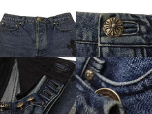 Load image into Gallery viewer, CHROME HEARTS クロムハーツ デニムショーツ ショートパンツ サイズ26 セメタリークロス デニムパッチ シルバー925 12パッチ 美品 中古 4b001646