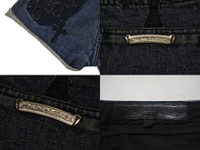 Load image into Gallery viewer, CHROME HEARTS クロムハーツ デニムショーツ ショートパンツ サイズ26 セメタリークロス デニムパッチ シルバー925 12パッチ 美品 中古 4b001646