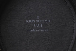 新品同様 LOUISVUITTON NIGO ルイヴィトン ニゴ ダミエ エベヌ エテュイ イヤフォンケース GI0494 ブラウン PVC レザー 小物 中古 4b001687