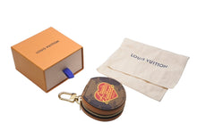 Load image into Gallery viewer, 新品同様 LOUIS VUITTON×NIGO ルイヴィトン×ニゴー ホライゾンイヤホンケース ポーチ タイガー GI0716 中古 4b001688