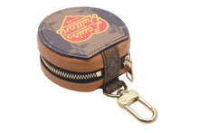 Load image into Gallery viewer, 新品同様 LOUIS VUITTON×NIGO ルイヴィトン×ニゴー ホライゾンイヤホンケース ポーチ タイガー GI0716 中古 4b001688