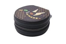 Load image into Gallery viewer, 新品同様 LOUIS VUITTON × NIGO ルイヴィトン ニゴ ダミエ エベヌ エテュイ イヤフォンケース GI0494 ブラウン PVC レザー 小物 中古 4b001691