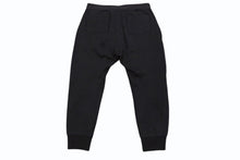 Load image into Gallery viewer, CHROME HEARTS クロムハーツ スウェットパンツ レザークロスパッチ シルバ−925 レザー コットン ブラック 美品 中古 4b001692