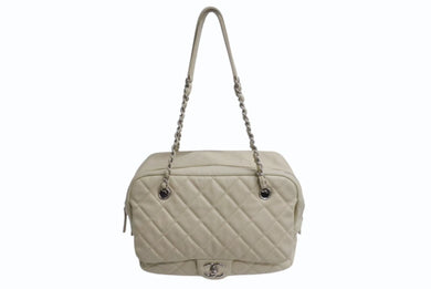 CHANEL シャネル マトラッセ ココマーク チェーントートバック 20番台 キャビアスキン ベージュ シルバー金具 美品 中古 4b001713