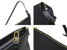 Load image into Gallery viewer, LOUIS VUITTON ルイヴィトン エピ ポシェット アクセソワ―ル 21 ハンドバッグ レザー ノワール M52952 ゴールド金具 ブラック 美品 中古 4b001714