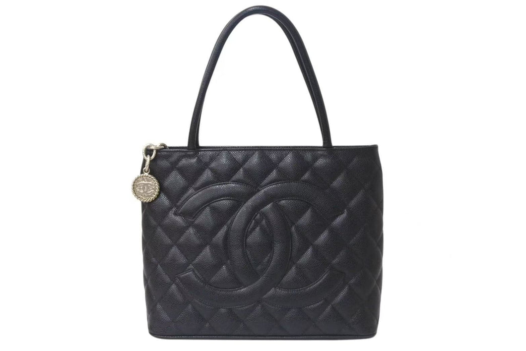 新品同様 CHANEL シャネル 復刻トートバッグ ハンドバッグ 9番台 キャビアスキン ブラック ココマーク ロゴ 鞄 シルバー金具 中古 4b001726