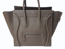 Load image into Gallery viewer, 極美品 CELINE セリーヌ ハンドバッグ ラゲージ ファントム S-AI-4159 ベージュ レザー イタリア製 シルバー金具 中古 4b001727