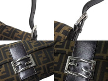Load image into Gallery viewer, FENDI フェンディ マンマバケット ワンショルダーバッグ 26424 ズッカ柄 ブラウン キャンバス レザー シルバー金具 美品 中古 4b001730
