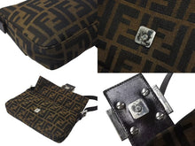 Load image into Gallery viewer, FENDI フェンディ マンマバケット ワンショルダーバッグ 26424 ズッカ柄 ブラウン キャンバス レザー シルバー金具 美品 中古 4b001730