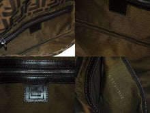 Load image into Gallery viewer, FENDI フェンディ マンマバケット ワンショルダーバッグ 26424 ズッカ柄 ブラウン キャンバス レザー シルバー金具 美品 中古 4b001730
