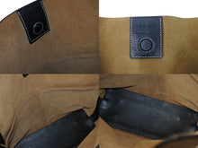 Load image into Gallery viewer, 極美品 LOEWE ロエベ 2WAYハンドバッグ Tバケットスモール ソフトグレインドカーフレザー サンド ブラック ゴールド 美品 中古 4b001731