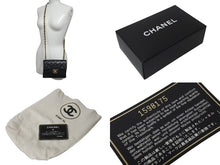 Load image into Gallery viewer, 極美品 CHANEL シャネル ミニマトラッセ18 チェーンショルダーバッグ ラムスキン ブラック 1番台 中古 4b001734