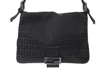 Load image into Gallery viewer, FENDI フェンディ ズッキーノ マンマバケット キャンバス ワンショルダーバッグ ブラック シルバー金具 8BR001 美品 中古 4b001745