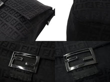 Load image into Gallery viewer, FENDI フェンディ ズッキーノ マンマバケット キャンバス ワンショルダーバッグ ブラック シルバー金具 8BR001 美品 中古 4b001745