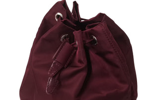 極美品 PRADA プラダ 巾着ポーチ トライアングルロゴ バッグ注目入れ ナイロン ワインレッド シルバー金具 中古 4b001749 