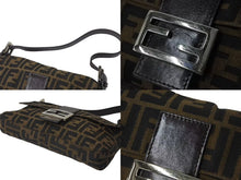 Load image into Gallery viewer, FENDI フェンディ マンマバケット ワンショルダーバッグ 26424 ズッカ柄 ブラウン キャンバス レザー シルバー金具 美品 中古 4b001754