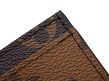 Load image into Gallery viewer, 新品未使用 LOUIS VUITTON ルイヴィトン モノグラム リバース ポルト カルト サーンプル カードケース M69161 ブラウン 中古 4b001762