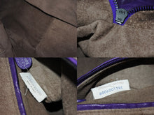 Load image into Gallery viewer, BOTTEGAVENETA ボッテガヴェネタ ハンドバッグ パープル レザー ブラック金具 美品 中古 4b001769