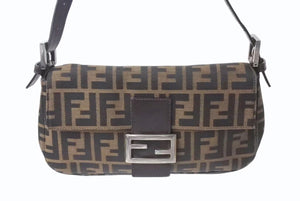 FENDI フェンディ マンマバケット ワンショルダーバッグ 26424 ズッカ柄 ブラウン キャンバス レザー シルバー金具 美品 中古 4b001773