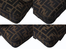 Load image into Gallery viewer, FENDI フェンディ マンマバケット ワンショルダーバッグ 26424 ズッカ柄 ブラウン キャンバス レザー シルバー金具 美品 中古 4b001773