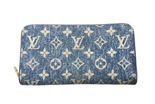 Load image into Gallery viewer, LOUIS VUITTON ルイヴィトン ジッピーウォレット 長財布 モノグラムジャガードデニム M81226 ブルー ゴールド金具 美品 中古 4b001793