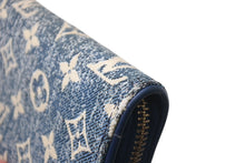 Load image into Gallery viewer, LOUIS VUITTON ルイヴィトン ジッピーウォレット 長財布 モノグラムジャガードデニム M81226 ブルー ゴールド金具 美品 中古 4b001793