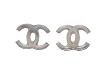 Load image into Gallery viewer, CHANEL シャネル ココマーク ピアス 重量約1.8g 09C刻印 ココマーク メタル プラスチック GP ゴールド クリア 両耳用 美品 中古 4b001981
